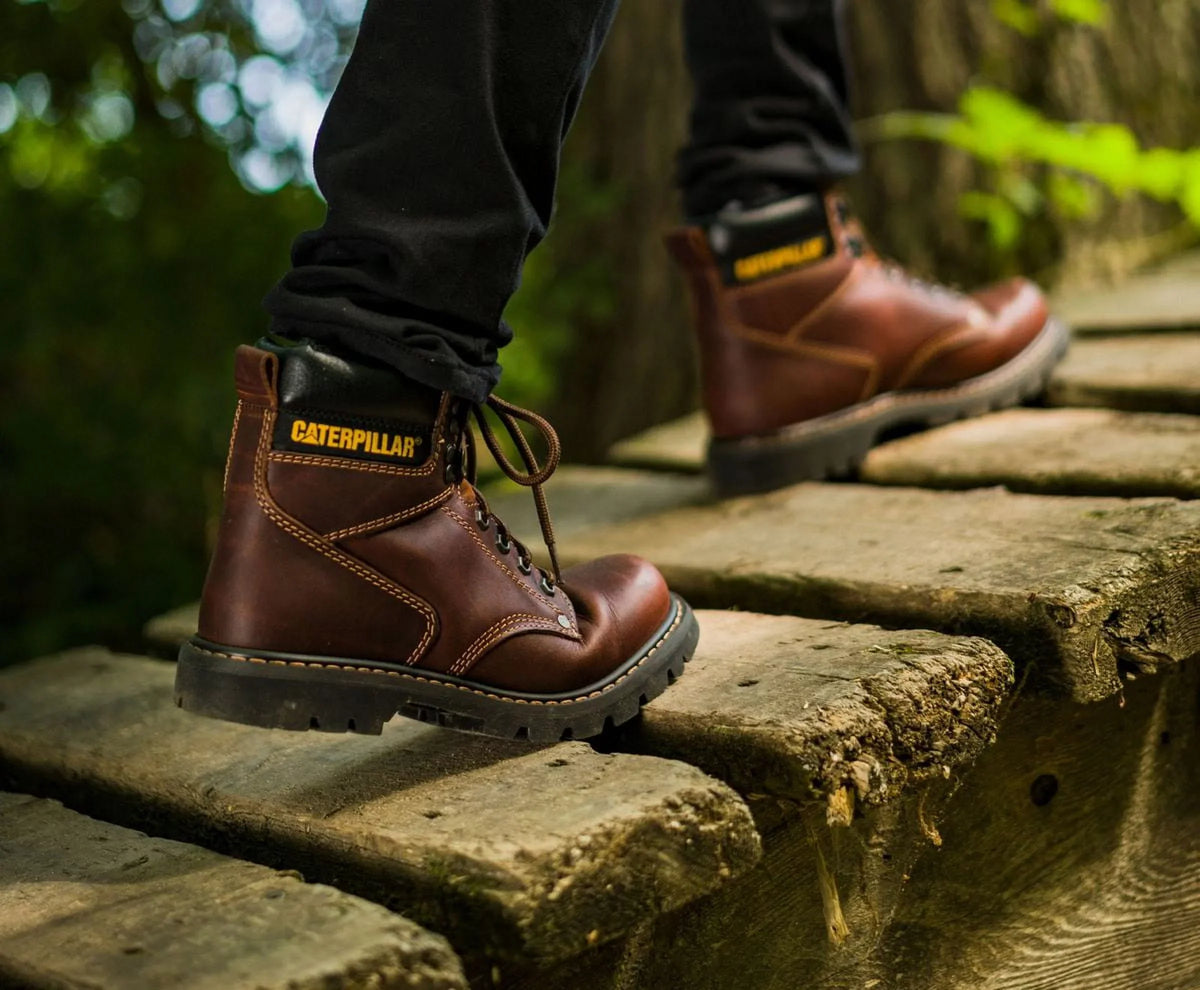 Caterpillar Second Shift Steel Toe Work Boot Men Dark Brown